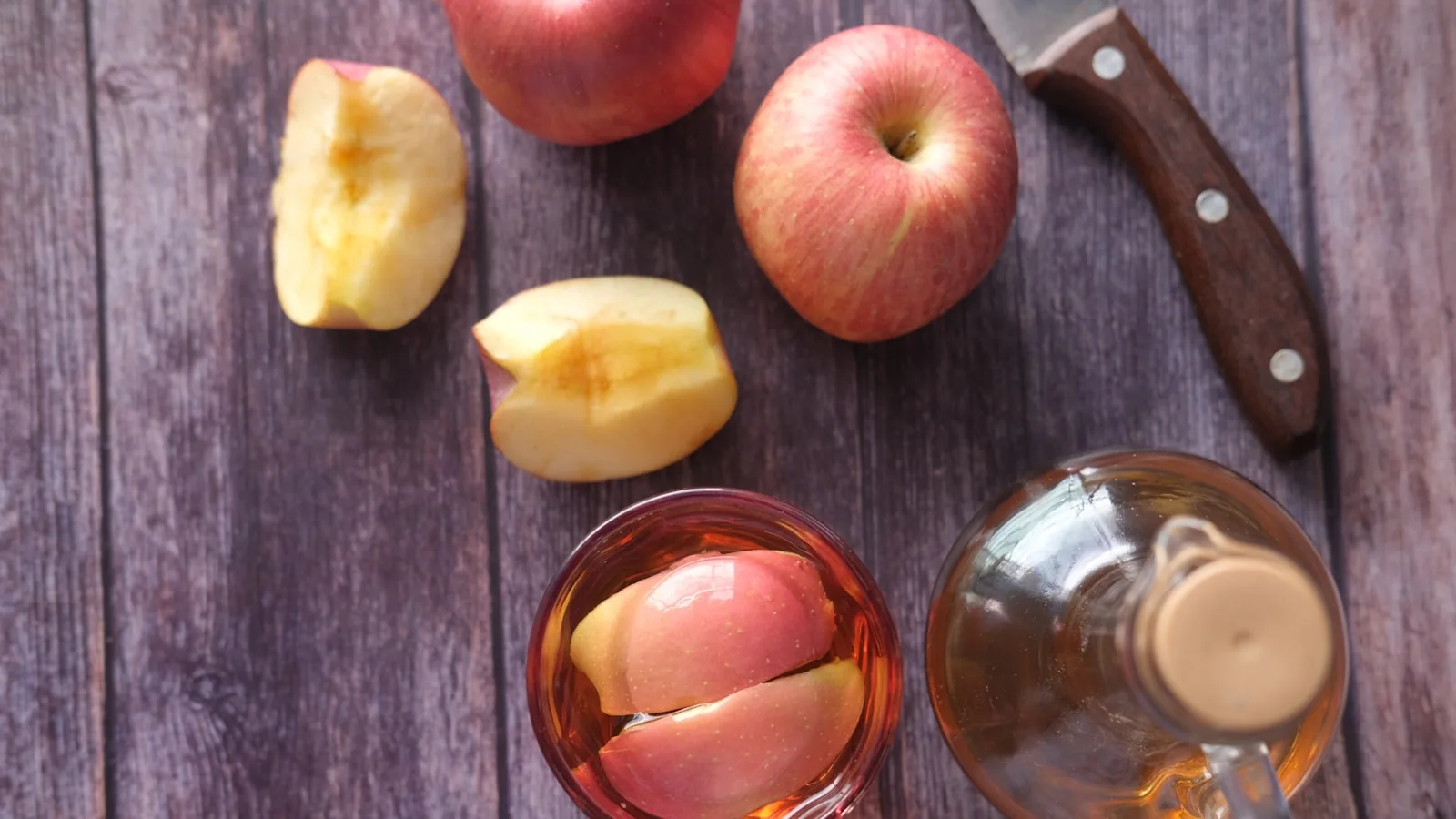 Apple cider vinegar for gut health: what's real, what's marketing